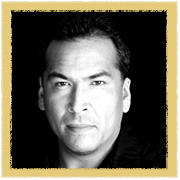 Eric Schweig